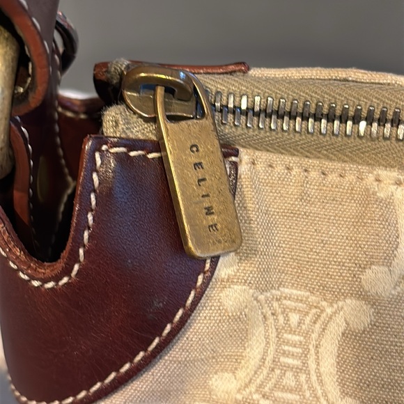 Authentic Celine Triomphe logo shoulder bag - Picture 5 of 14